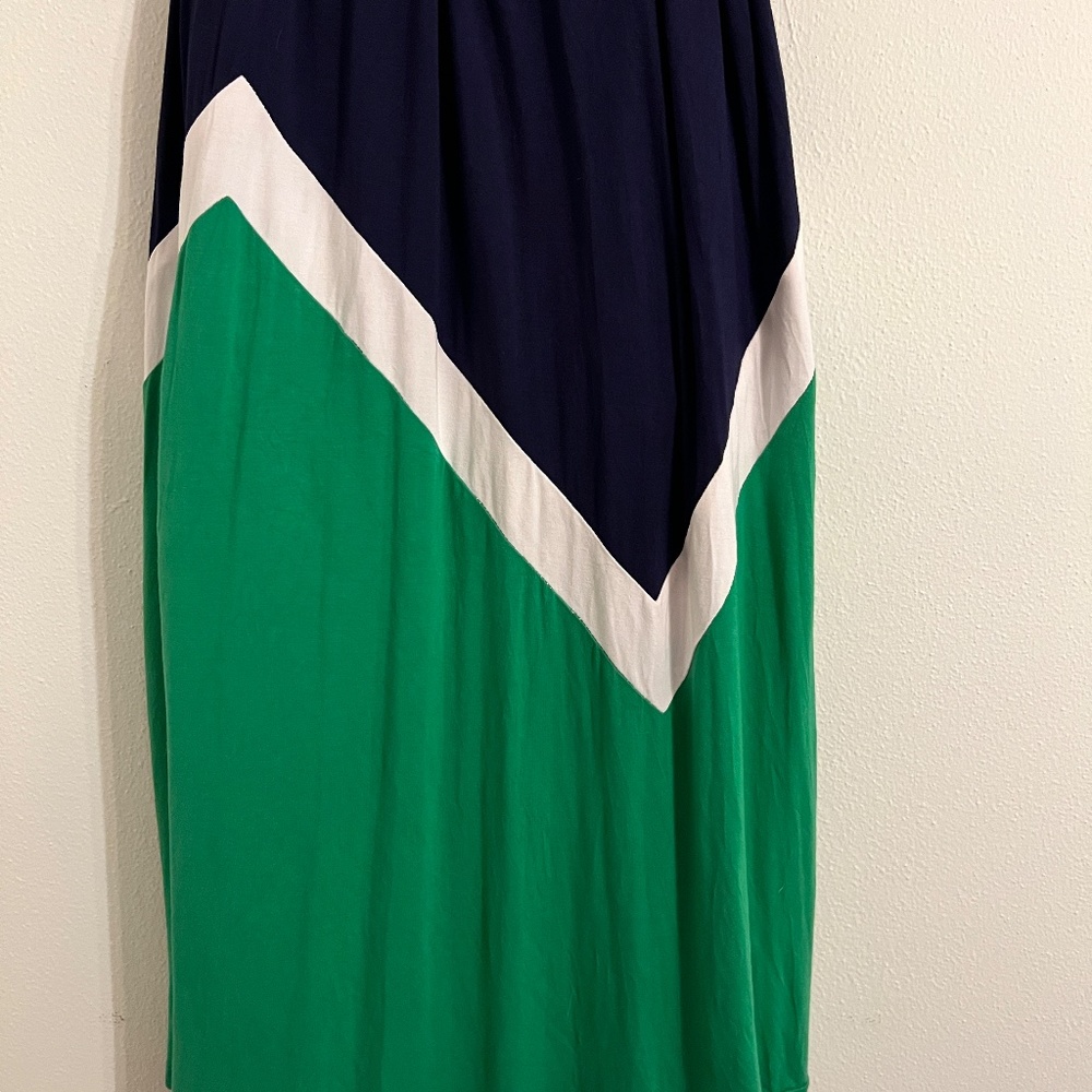 Gorgeous Pixley V-Neck Maxi Dress